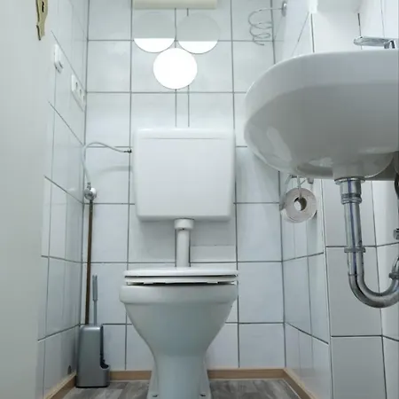 Euromamhaus - Korean 招待所